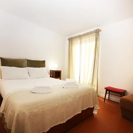 Brilhante - Large One Bedroom With Splendid Seaview *